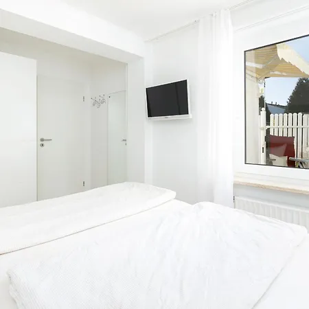 M4 - Apartmenthaus Marienburger Str 4 - Feriendomizil Hollich Apartment