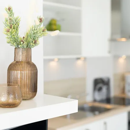 M4 - Apartmenthaus Marienburger Str 4 - Feriendomizil Hollich Apartment *