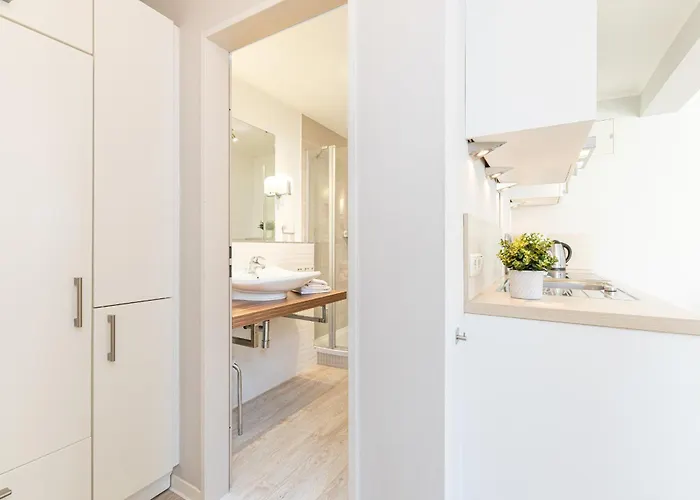 M4 - Apartmenthaus Marienburger Str 4 - Feriendomizil Hollich